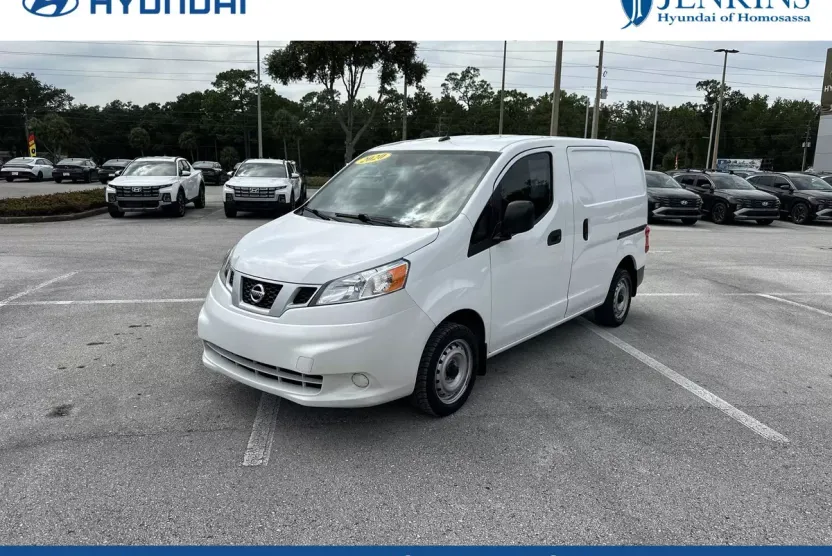 2020 Nissan NV200 S photo 1