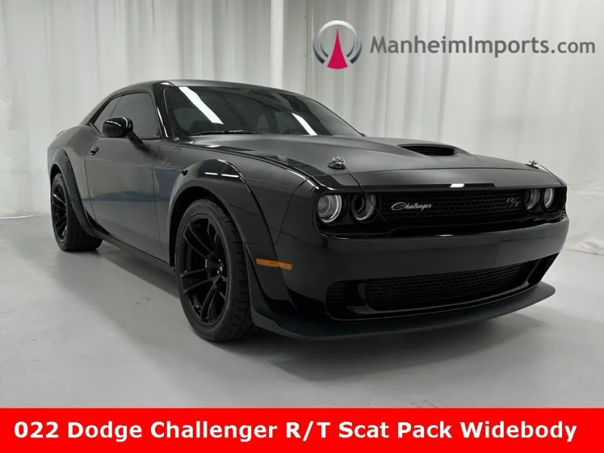 2022 Dodge Challenger R/T Scat Pack photo 1