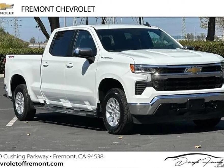 2024 Chevrolet Silverado 1500 LT photo 1