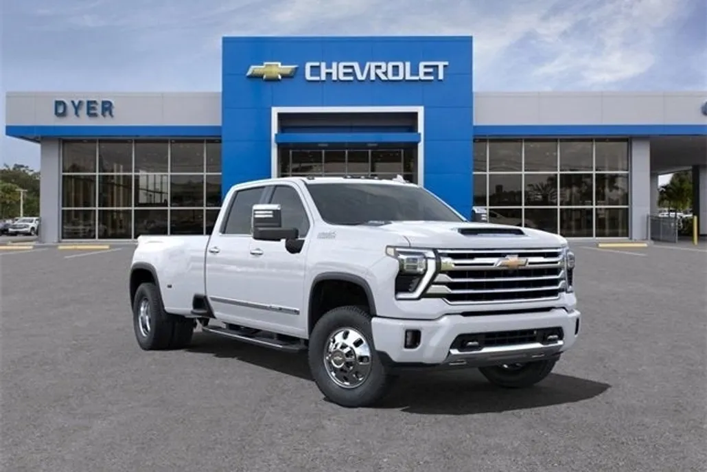 2025 Chevrolet Silverado 3500HD High Country photo 1