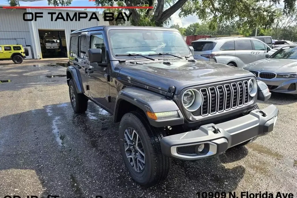 2025 Jeep Wrangler Sahara photo 1