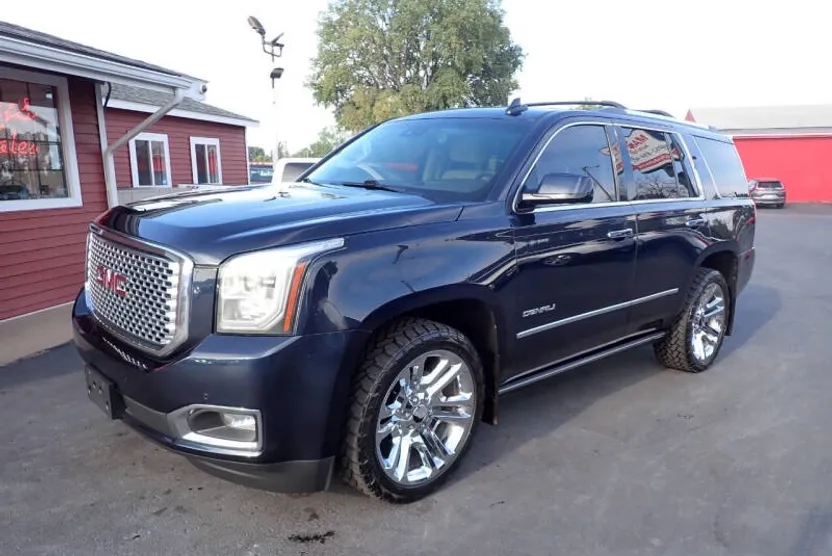 2017 Gmc Yukon Denali photo 1