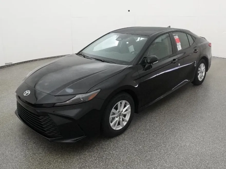 2026 Toyota Camry LE photo 1