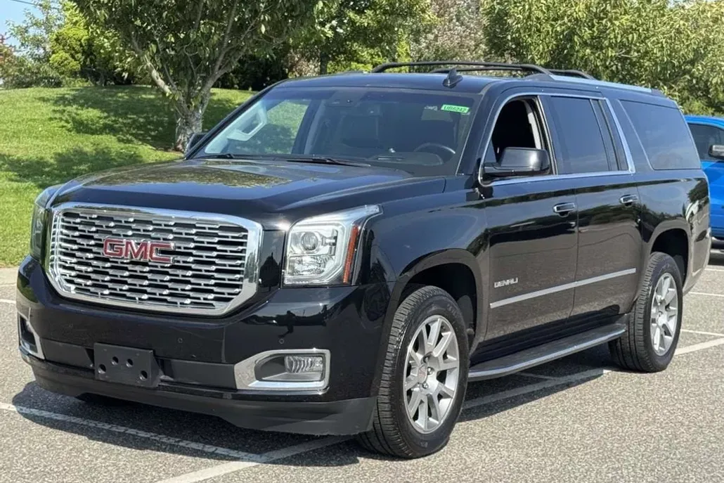 2019 Gmc Yukon XL Denali photo 1