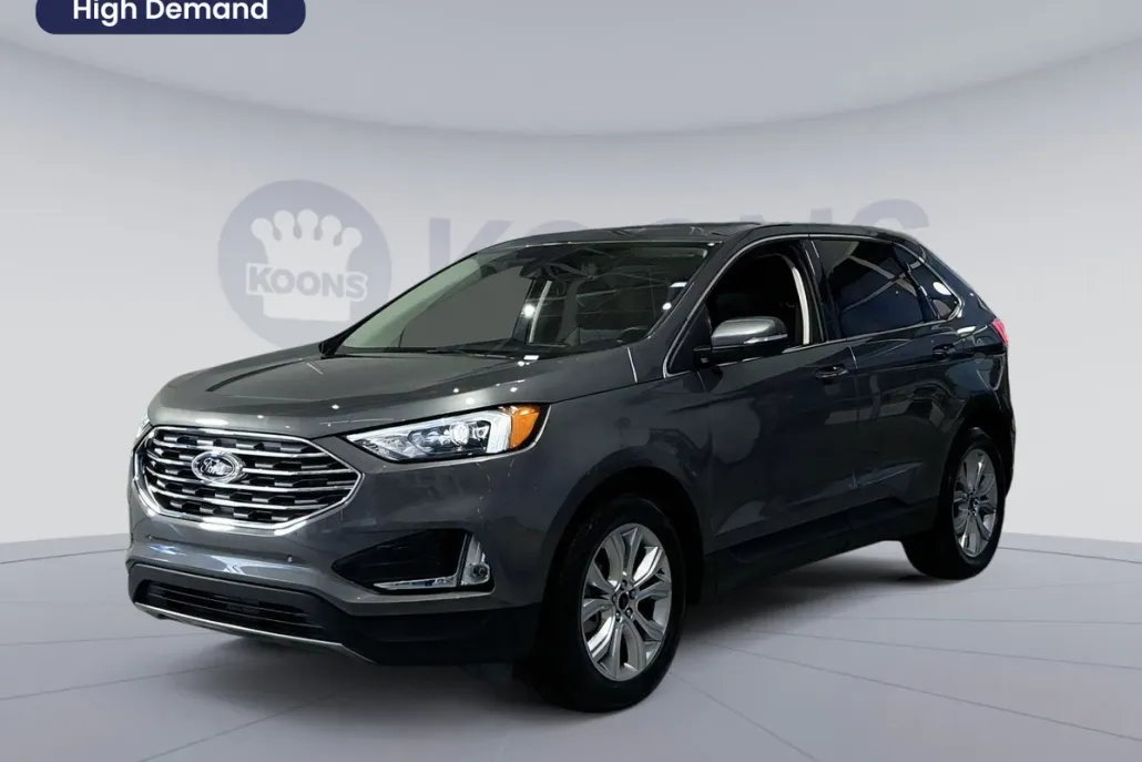 2023 Ford Edge Titanium photo 1