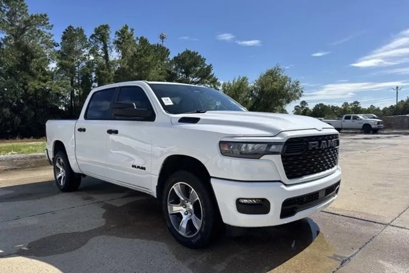 2025 Ram 1500 Tradesman photo 1