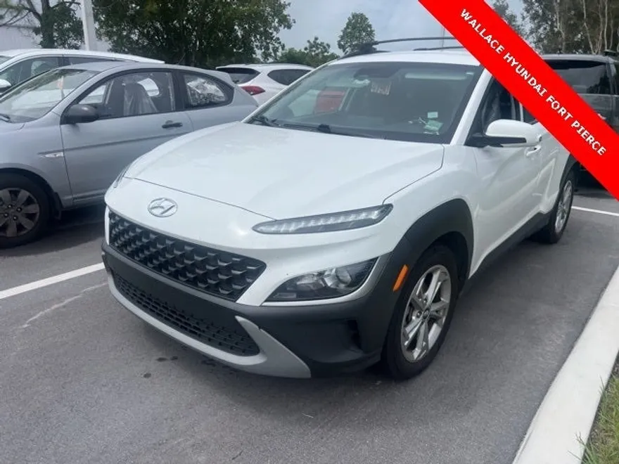 2023 Hyundai Kona SEL photo 1