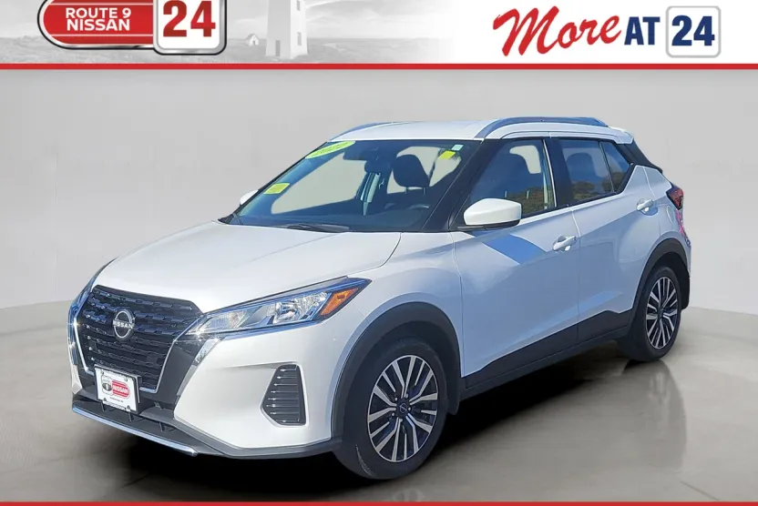 2022 Nissan Kicks SV photo 1