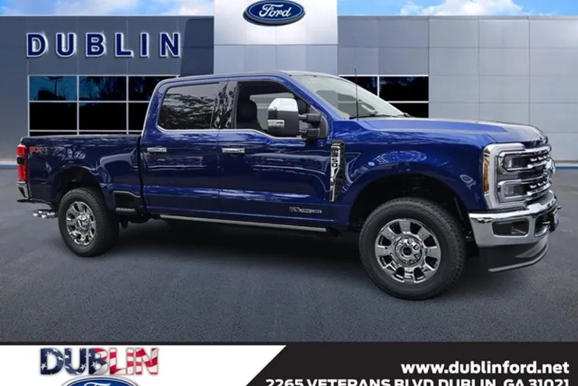 2026 Ford F-250 Lariat photo 1