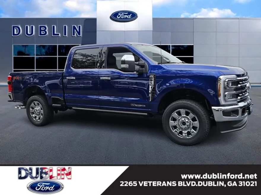 2026 Ford F-250 Lariat photo 1