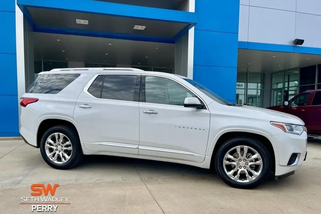 2021 Chevrolet Traverse High Country photo 1
