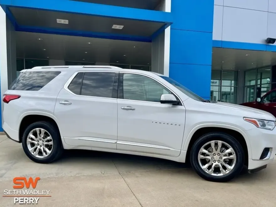 2021 Chevrolet Traverse High Country photo 1