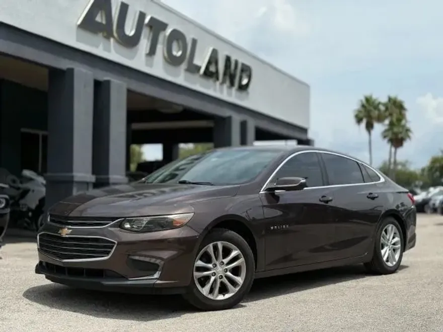 2016 Chevrolet Malibu 1LT photo 1