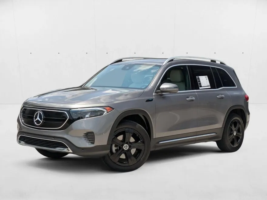 2022 Mercedes Benz EQB 300 4MATIC photo 1