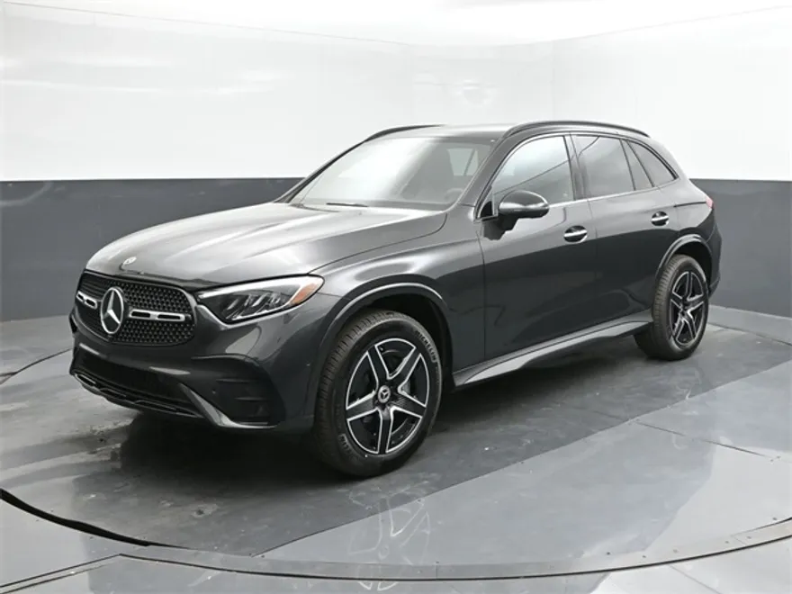 2025 Mercedes Benz GLC 300 photo 1
