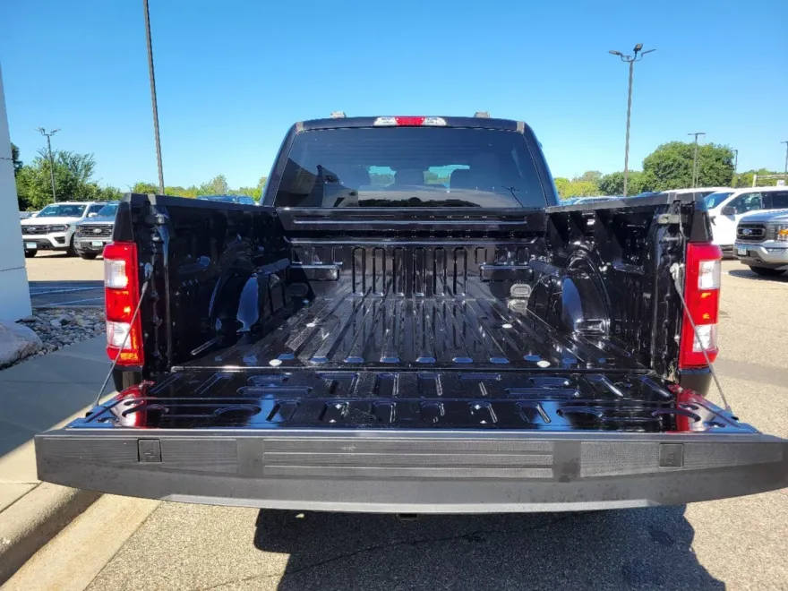 2023 Ford F-150 XL photo 1