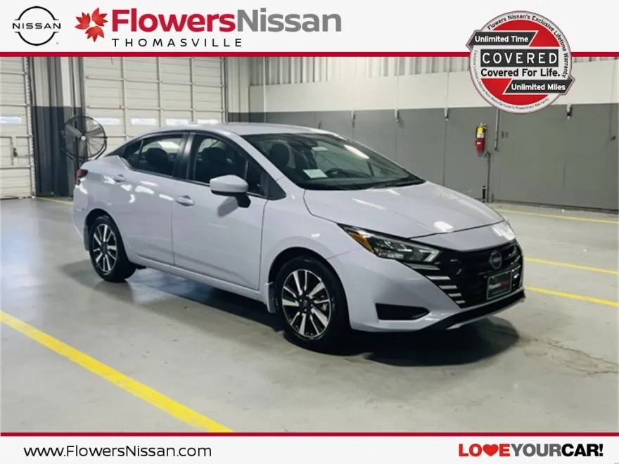 2025 Nissan Versa SV photo 1