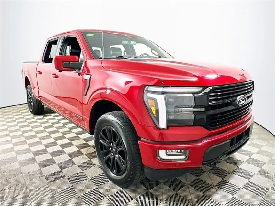 2024 Ford F-150 Platinum photo 1