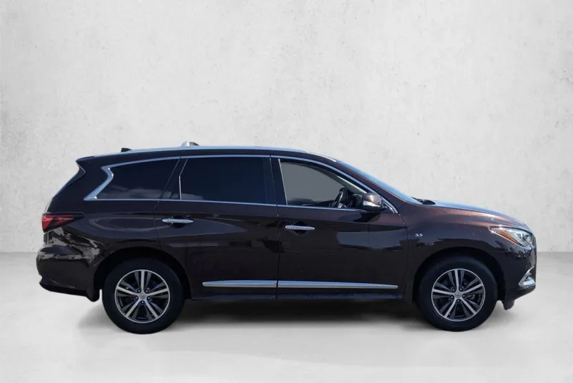 2019 Infiniti QX60 Luxe photo 1