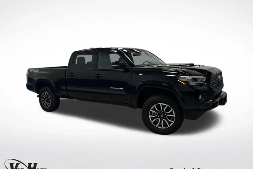 2023 Toyota Tacoma TRD Sport photo 1