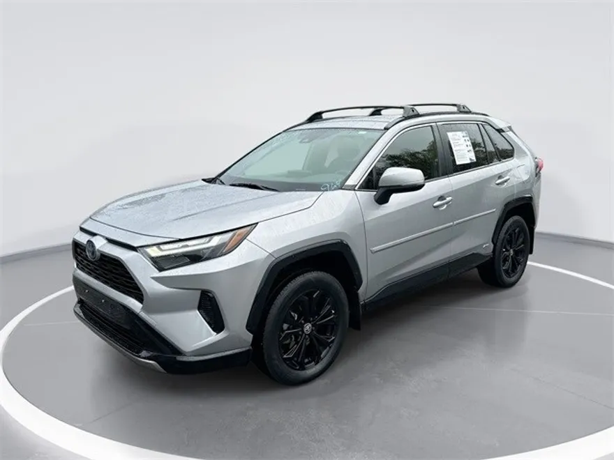 2023 Toyota RAV4 Hybrid SE photo 1