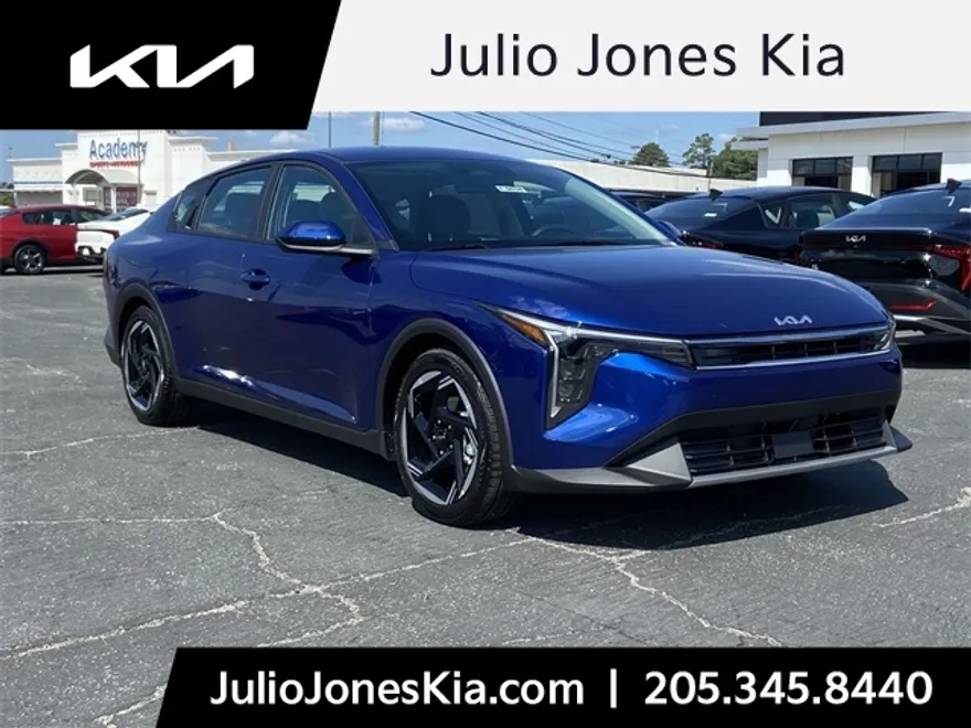 2025 Kia K4 EX photo 1