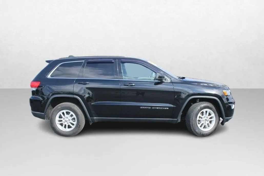 2018 Jeep Grand Cherokee Laredo photo 1