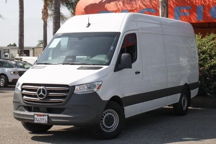 2025 Mercedes Benz Sprinter 2500 170 WB photo 1