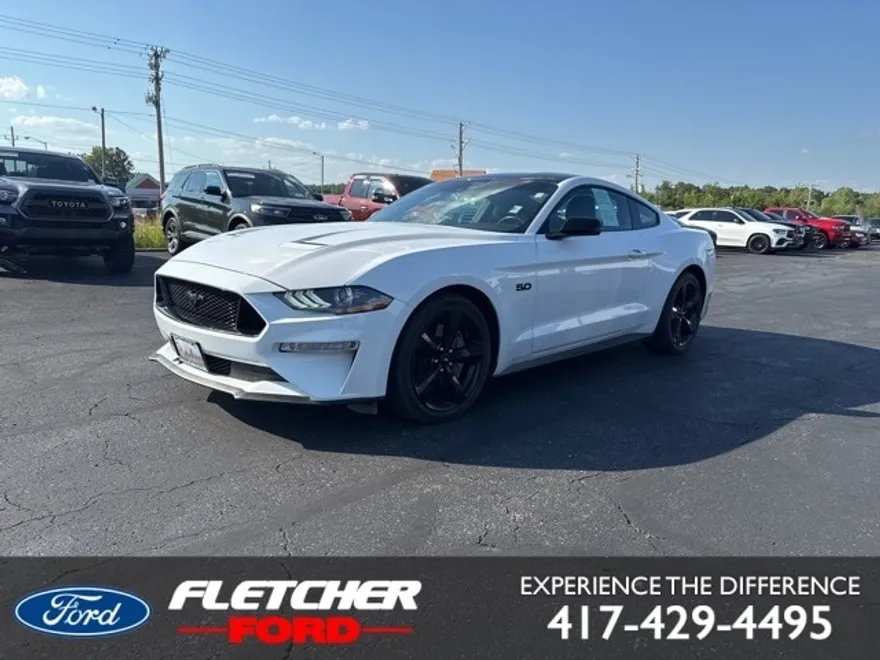 2022 Ford Mustang GT Premium photo 1