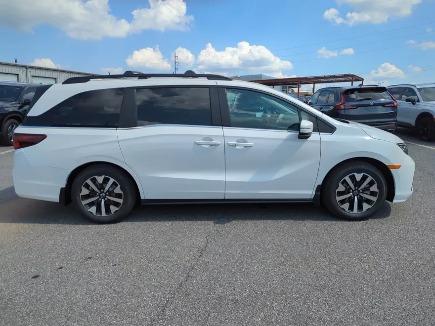 2026 Honda Odyssey EX-L photo 1
