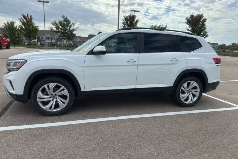 2021 Volkswagen Atlas V6 SE Technology photo 1
