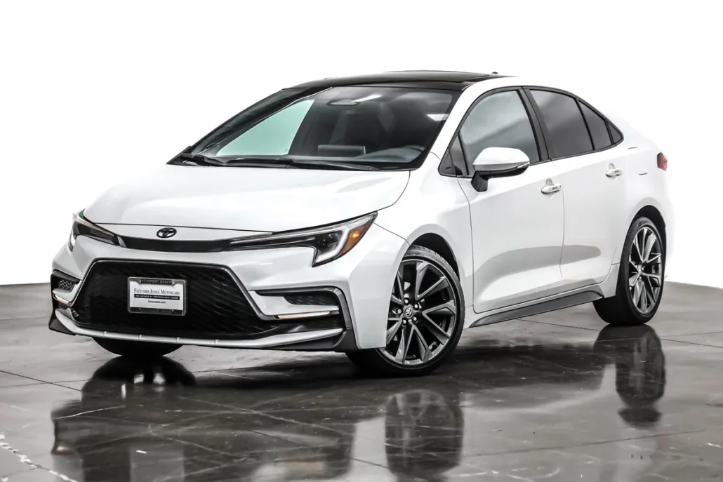 2024 Toyota Corolla XSE photo 1