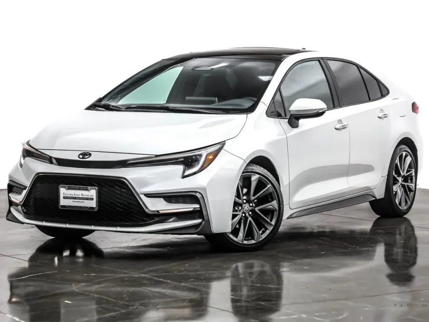 2024 Toyota Corolla XSE photo 1