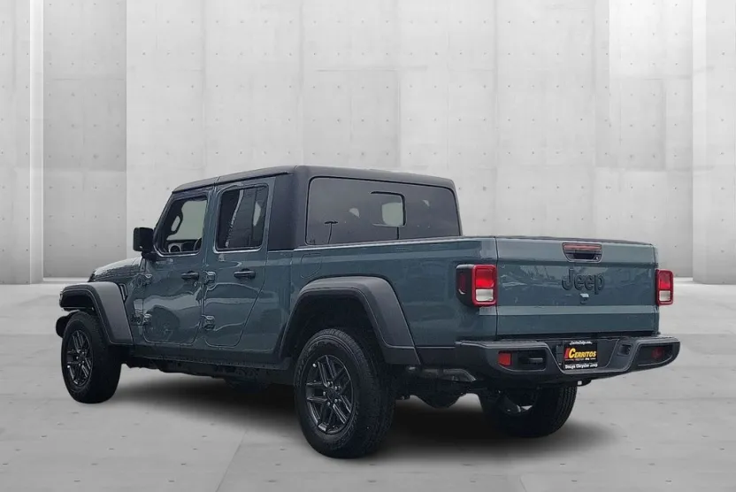 2025 Jeep Gladiator Sport S photo 1