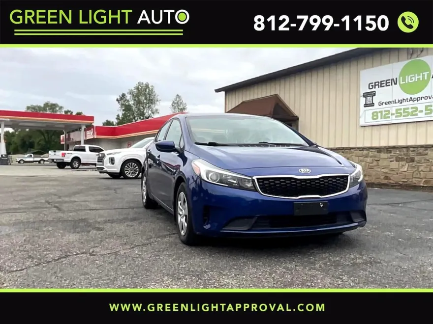 2017 Kia Forte LX Base photo 1