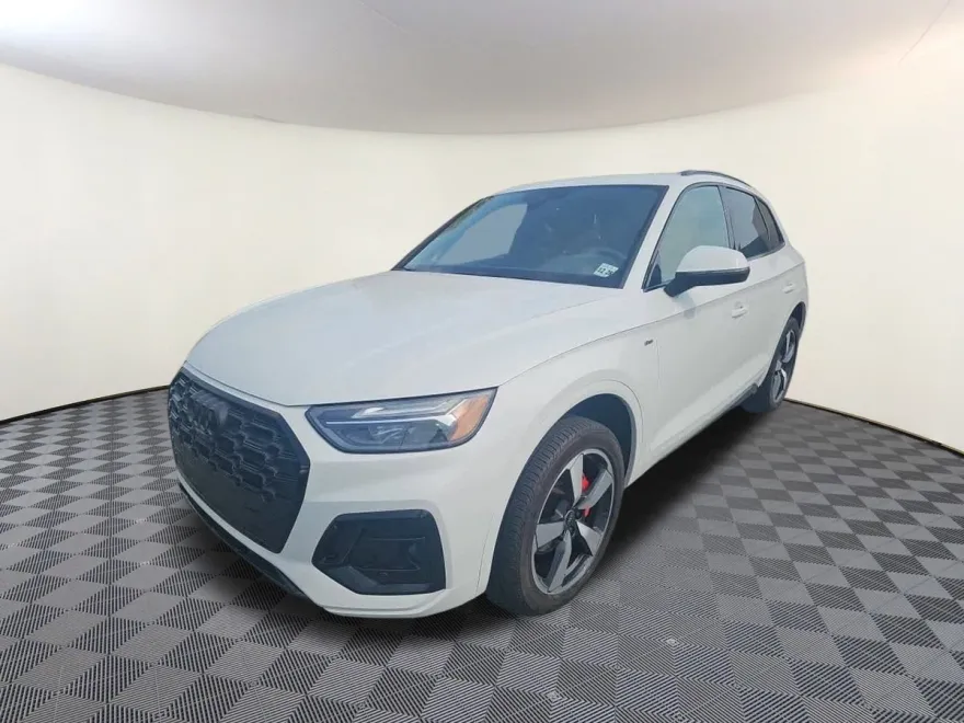 2024 Audi Q5 S line Premium Plus photo 1