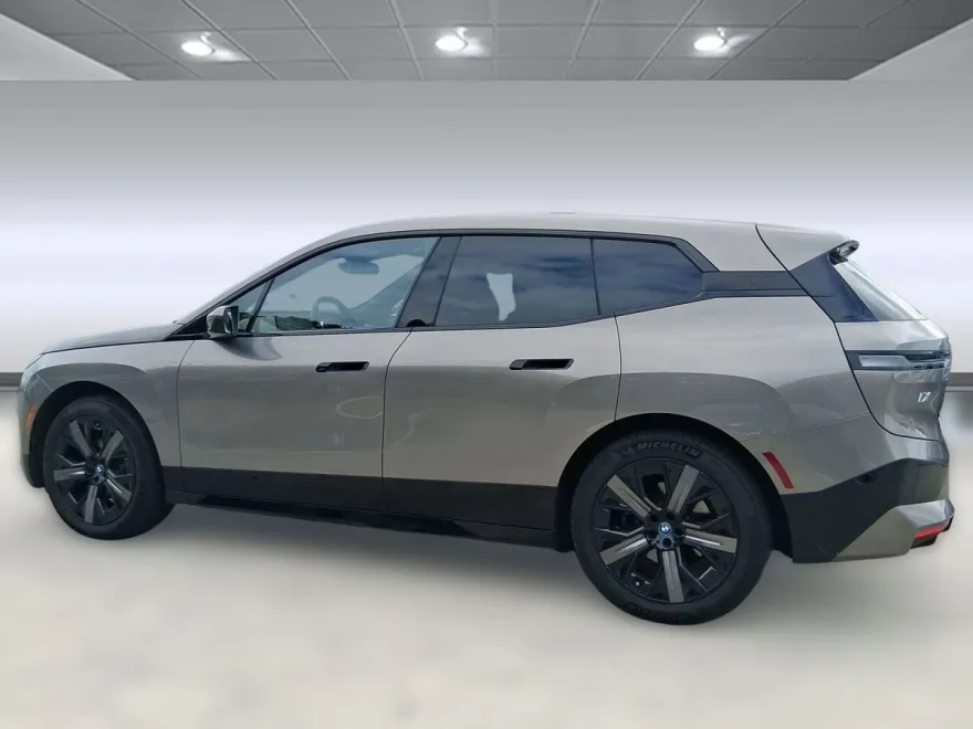 2024 Bmw iX photo 1