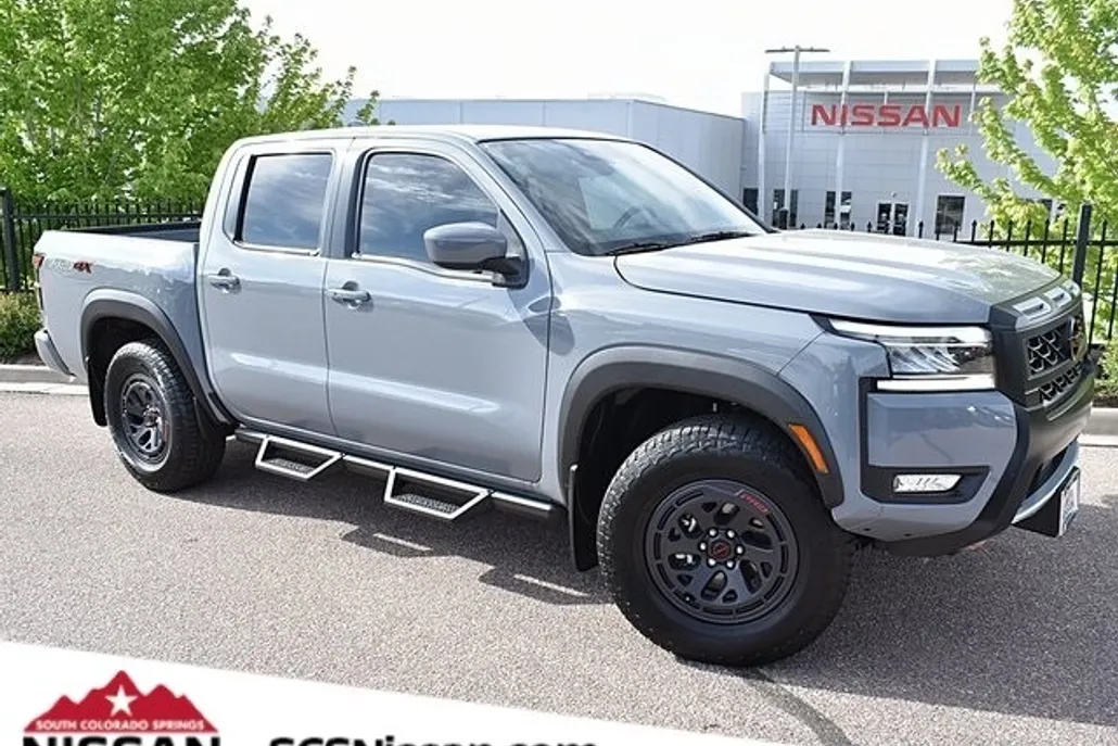 2025 Nissan Frontier PRO-4X photo 1