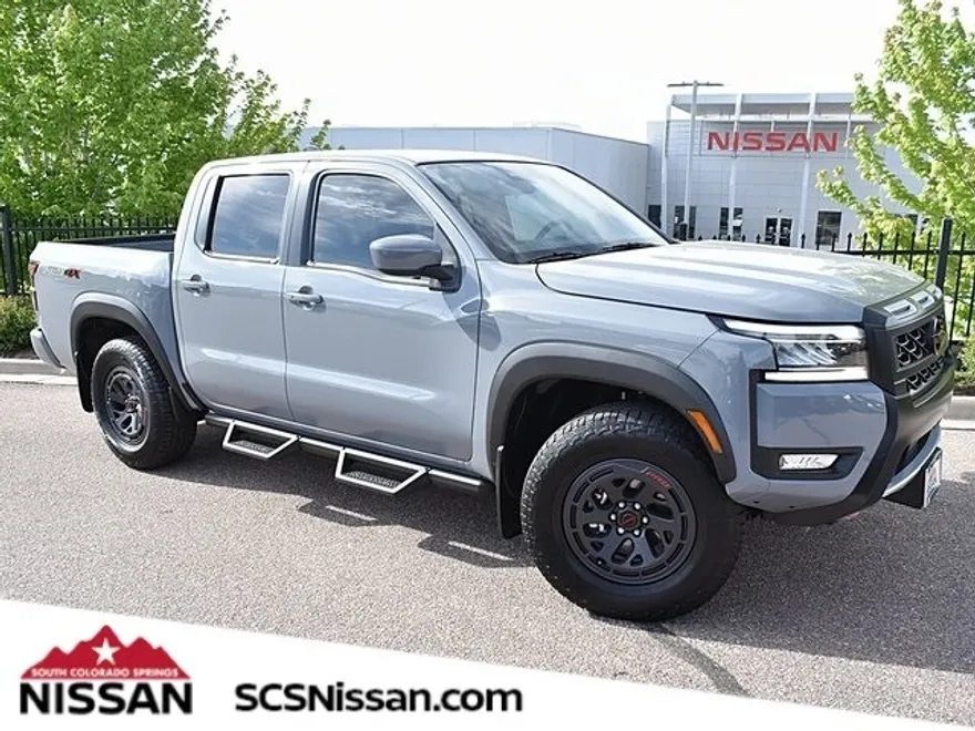 2025 Nissan Frontier PRO-4X photo 1