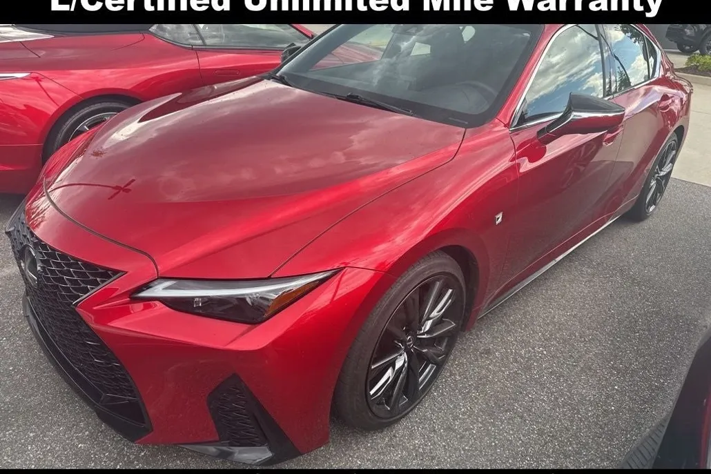 2023 Lexus IS 350 F SPORT photo 1