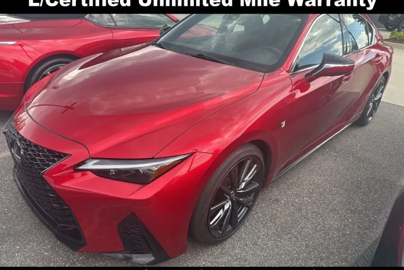 2023 Lexus IS 350 F SPORT photo 1
