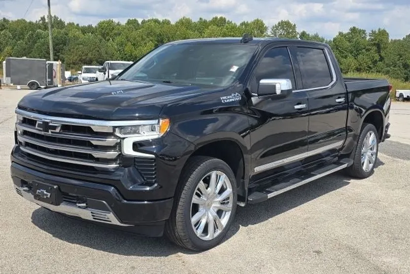2023 Chevrolet Silverado 1500 High Country photo 1