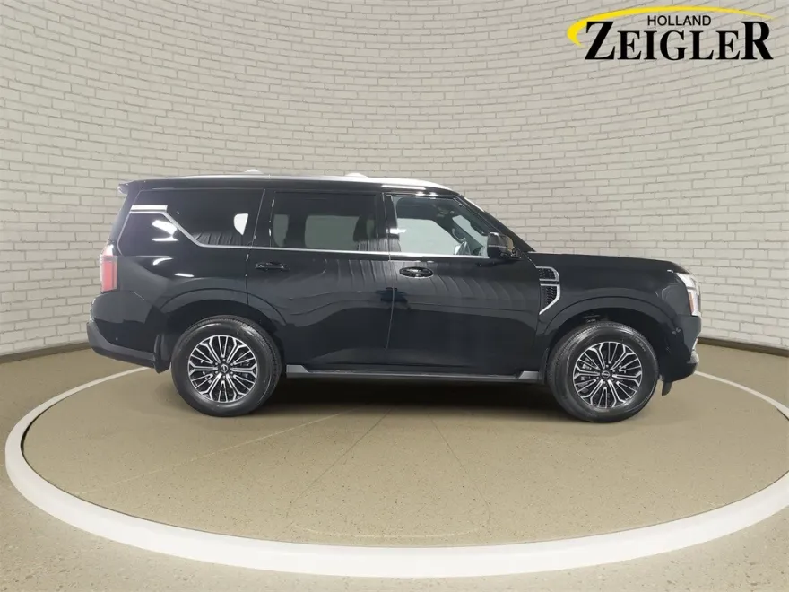 2025 Nissan Armada Platinum photo 1