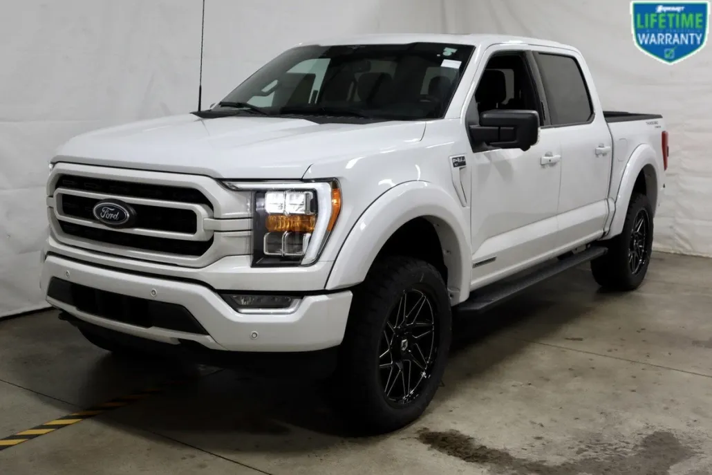 2023 Ford F-150 XLT photo 1