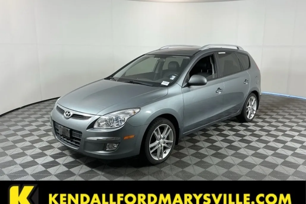 2011 Hyundai Elantra Touring SE photo 1