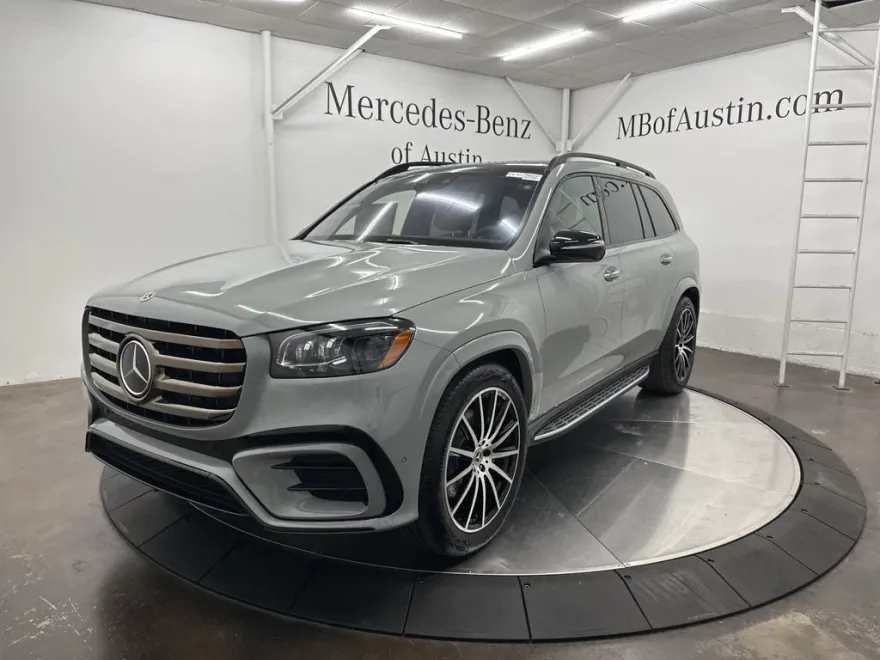 2026 Mercedes Benz GLS 580 4MATIC photo 1