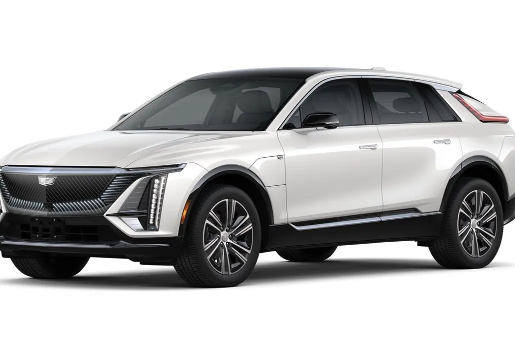 2025 Cadillac Lyriq Luxury photo 1