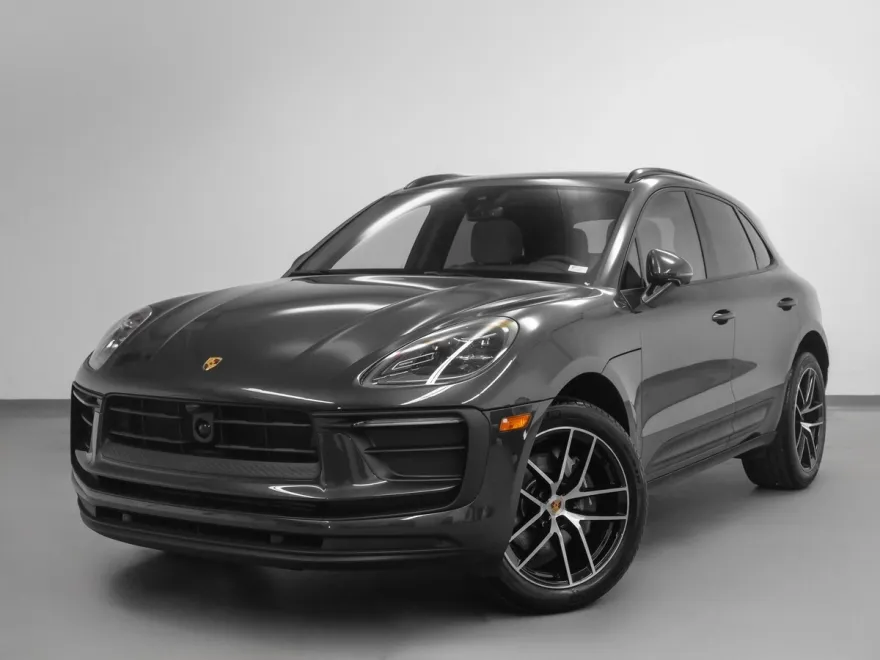 2025 Porsche Macan T photo 1