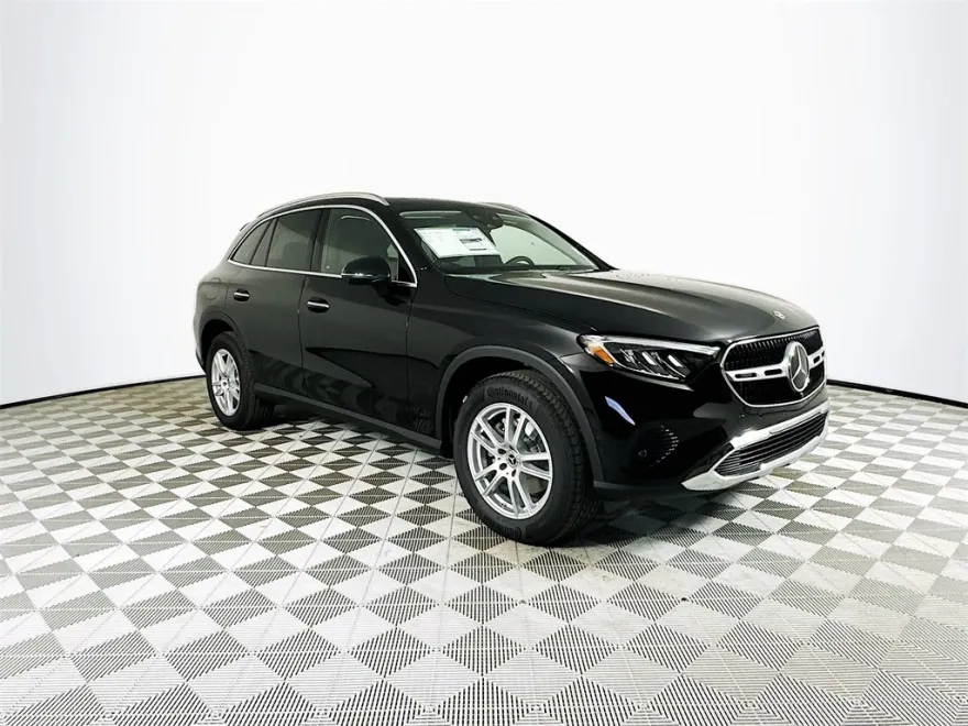 2026 Mercedes Benz GLC 300 4MATIC photo 1