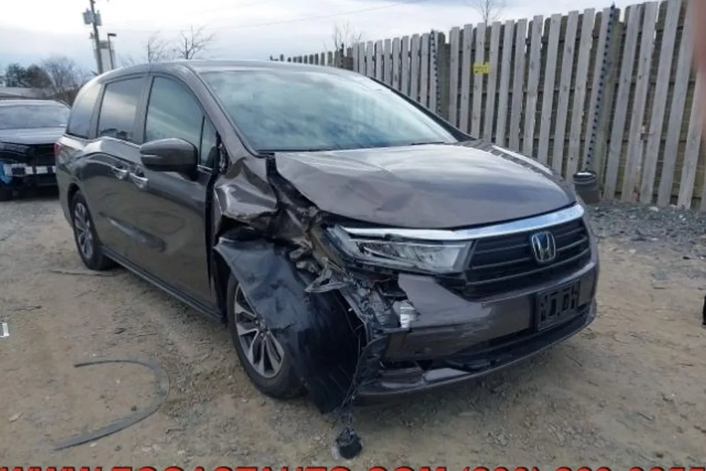 2021 Honda Odyssey EX-L photo 1